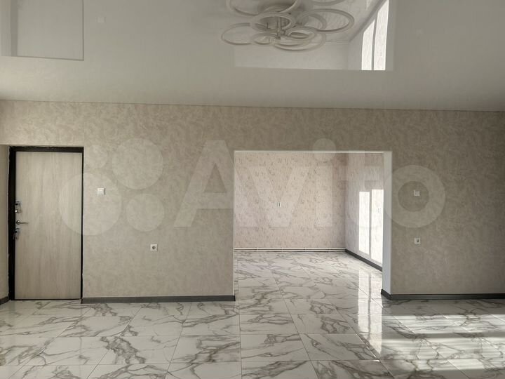 Таунхаус 197 м² на участке 5 сот.