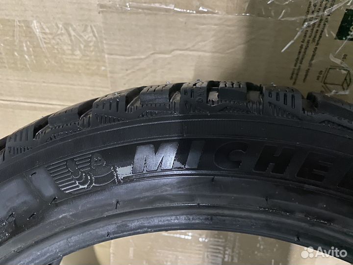 Michelin X-Ice North 4 235/45 R18