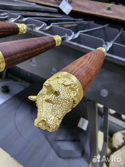 Набор шампуров подарочный литые головы животных