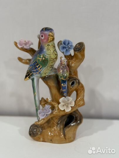 Статуэтка попугай