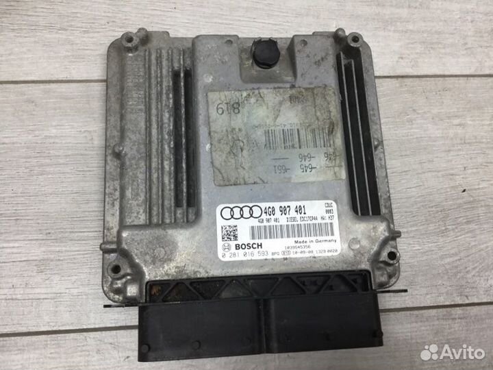 Блок управления двигателем Audi A7 седан cduc 2010