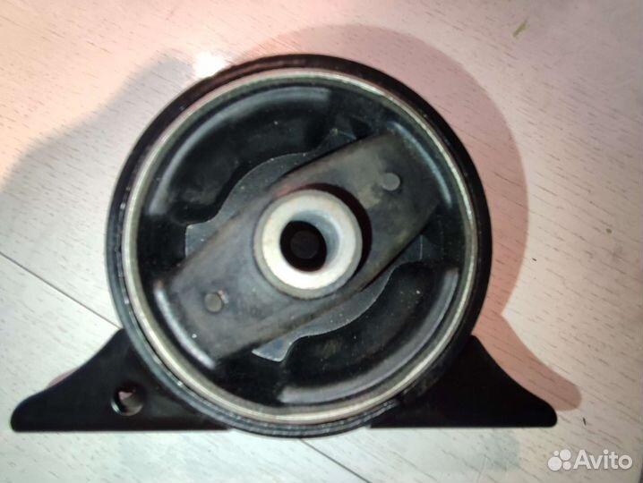 Подушка двигателя mitsubishi