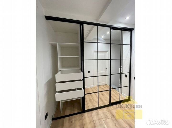 Шкаф в прихожую