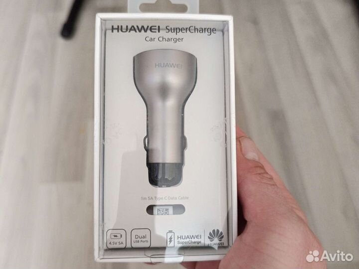 Автомобильное зарядное устройство huawei