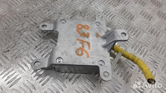 Блок управления airbag subaru tribeca B9 (83F06OQ0