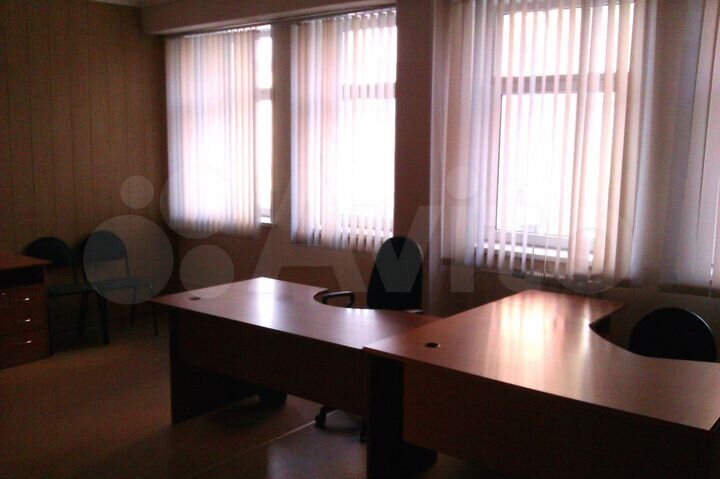 Нежилое офисное помещение в центре города, 27 м²