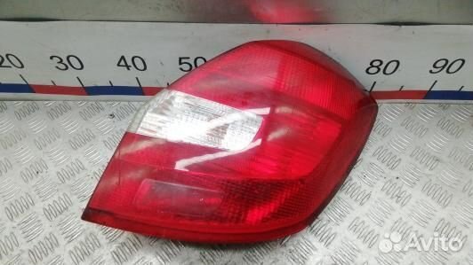 Фонарь задний правый skoda fabia 2 (1SK18MY01)