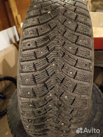 Michelin X-Ice North XIN2 215/65 R16 102V