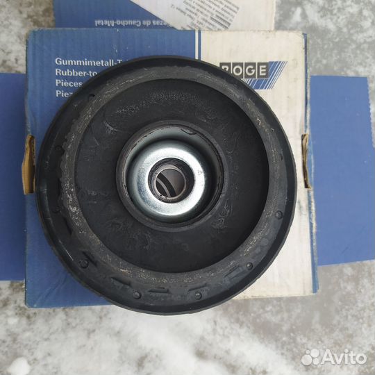 Опора амортизатора VW