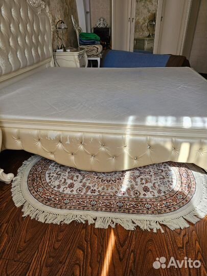 Кровать двухспальная бу