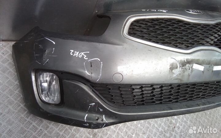 Бампер передний Kia Carens