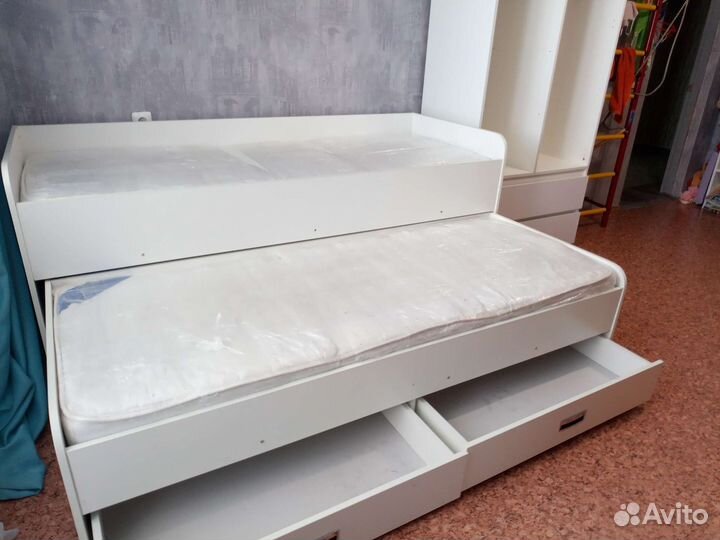 Двухъярусная кровать бу