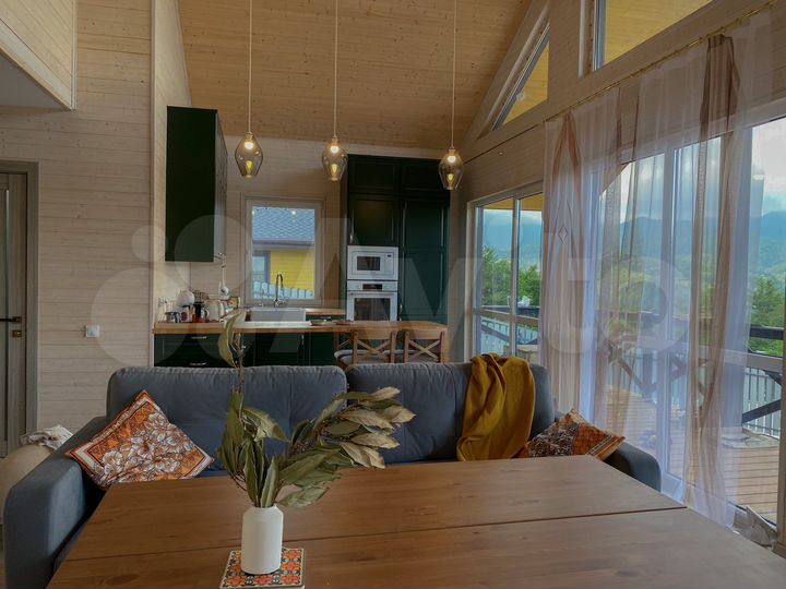 Дом 87 м² на участке 4 сот.