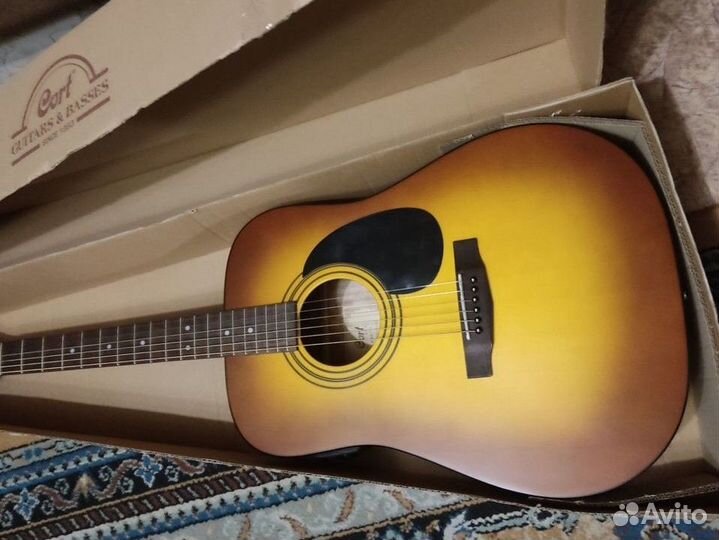 Новая гитара эл/ак Cort /массив/ обмен