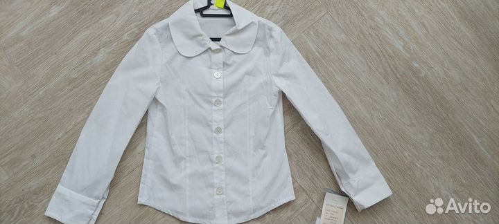 Блузки белые для девочек Новые р.28,30,36