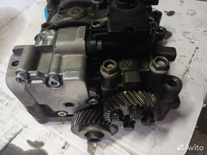 Балансирные валы с новым масляным насосом 03g1032