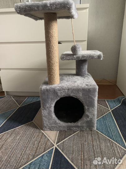 Домик для кошки с когтеточкой (новый)