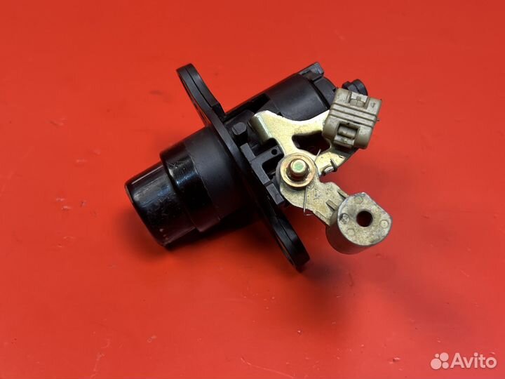 Кнопка багажника Ford Explorer 2 1994-2000