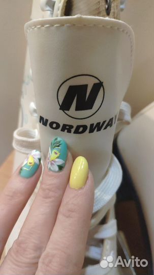 Коньки женские 37 размер кожа «Nordway»