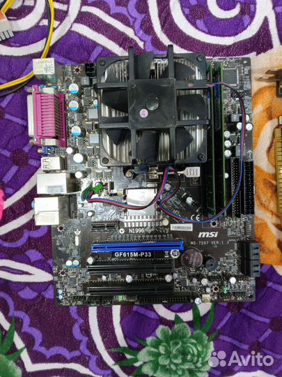 Материнская плата с процессором и памятью