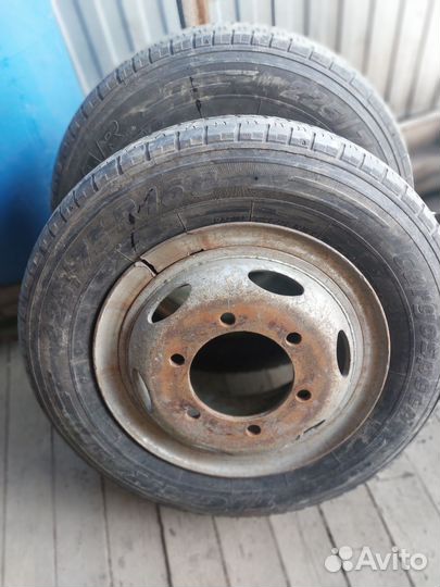 Два колёса в сборе 225/75/R16c