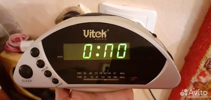 Часы электронные vitek и united (только самовывоз)