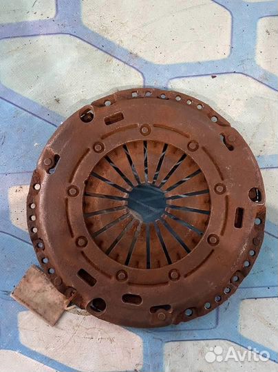 Корзина сцепления 03C141025G