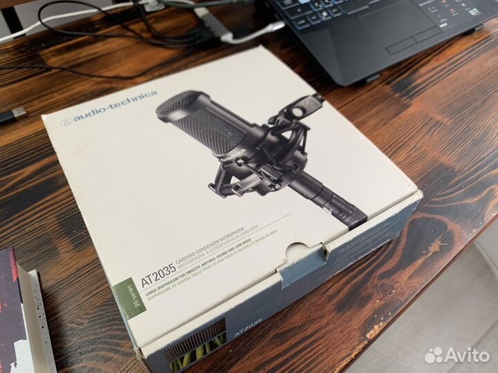 Студийный микрофон audio-technica 2035