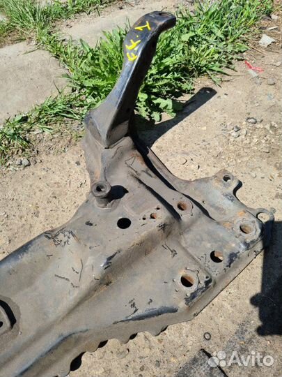 Подрамник передний Ford Focus 1 2001