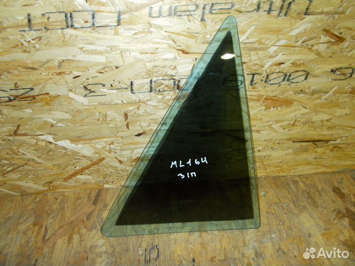 Мерседес мл 164 форточка задняя правая