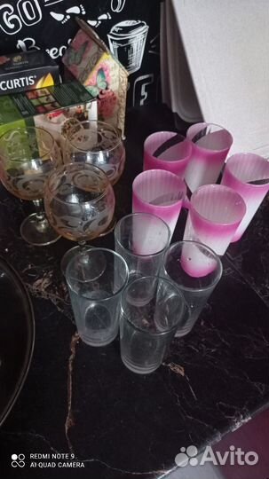 Посуда, чашки, бокалы, тарелки, сковорода