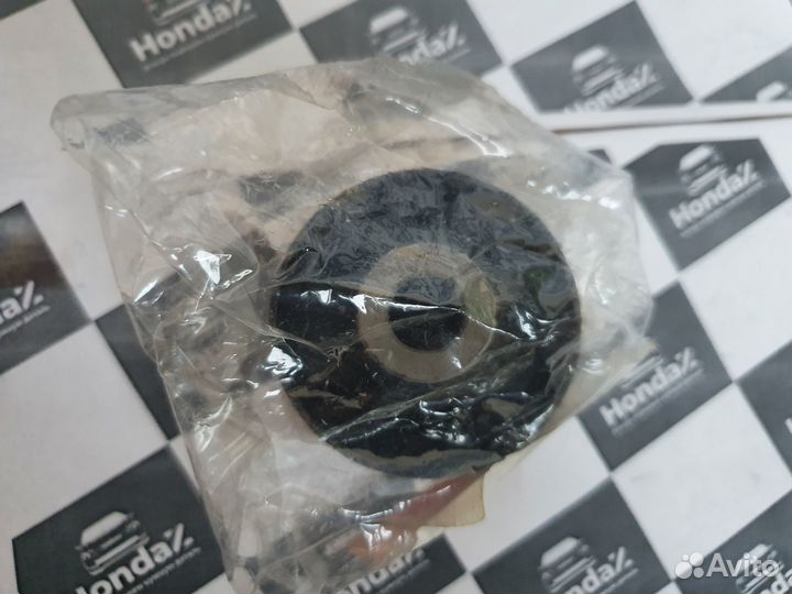 Сайлентблоки передней рычага Honda Civic 8 4D