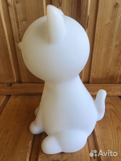 Лампа в виде кошки