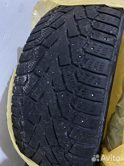 Pirelli Ice Zero 275/105 R22 108