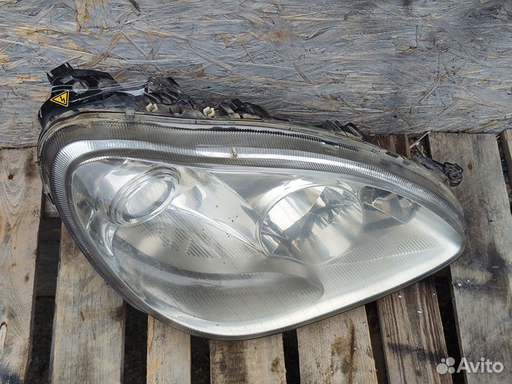 Фара правая Mercedes W220 рестайлинг Биксенон