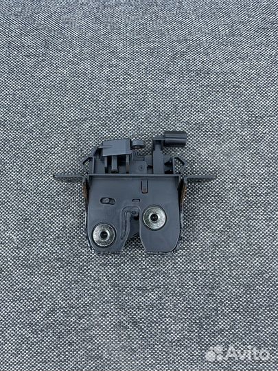 Замок багажника renault logan 2