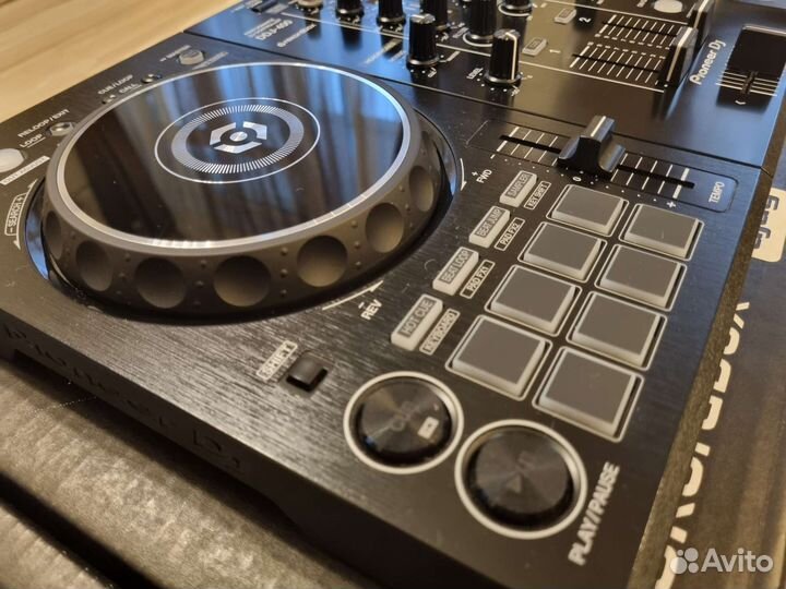 Контроллер Pioneer DDJ-400