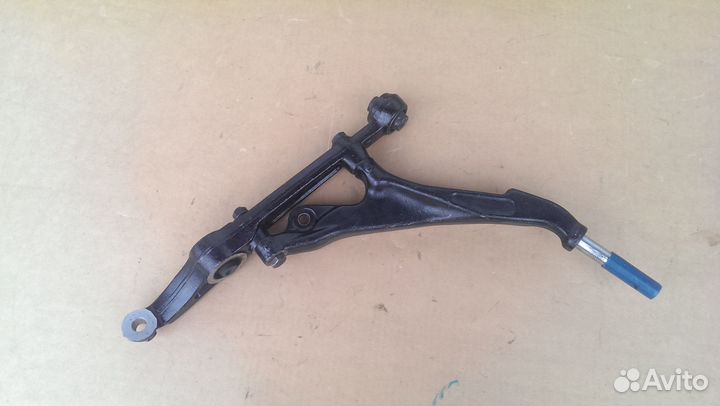 Новый рычаг передний левый Цивик Ровер 400