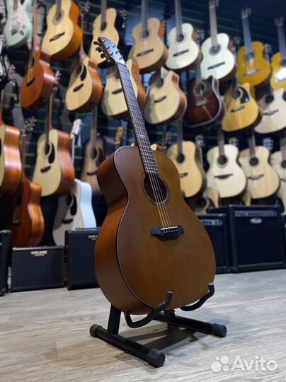 Baton Rouge AR21C/A гитара широкий гриф массив