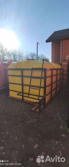 Ёмкость / бочка пластиковая