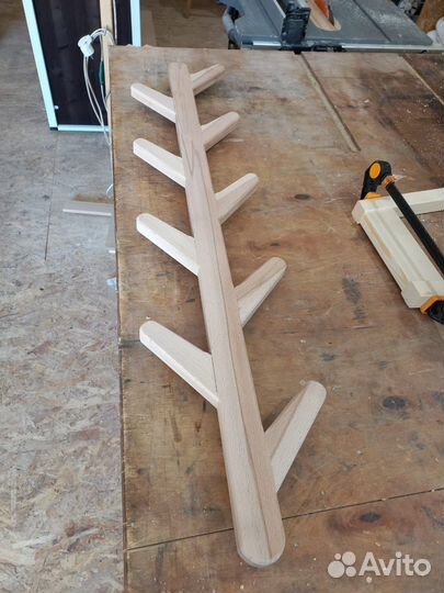 Вешалка для полотенец и одежды