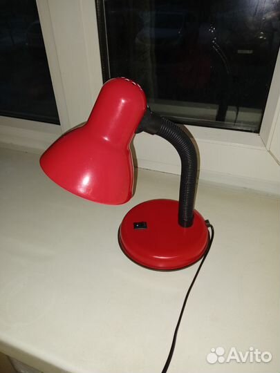 Настольный светильник