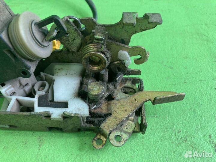 Замок двери левый KAMAZ 5490-S5