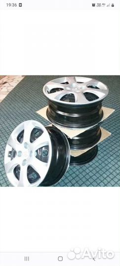 Диски с колпакоми