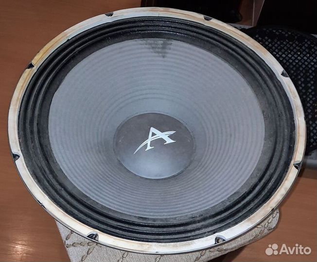 Сабвуфер C-Mark 500W D15