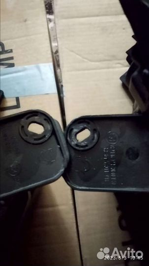 Фары на Nissan tiida c 11 хэтчбек