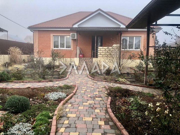 Дом 107 м² на участке 5,5 сот.