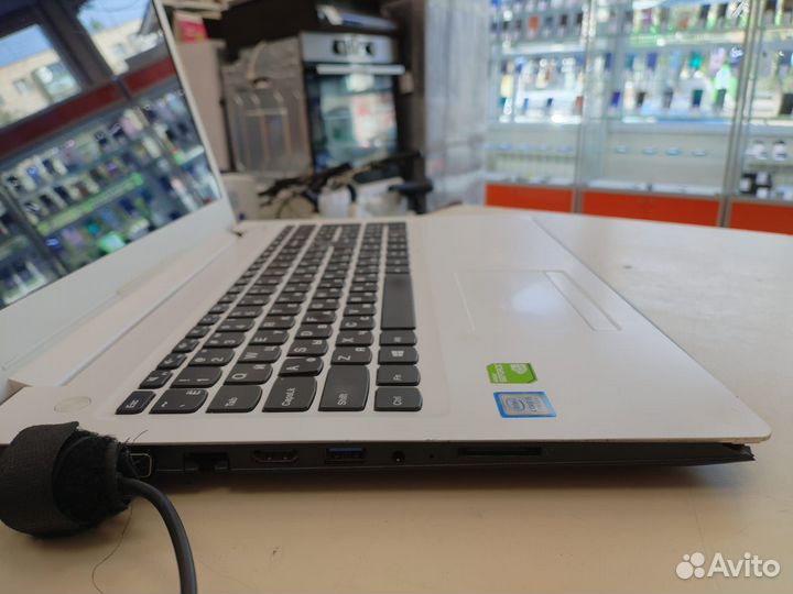 Ноутбук Lenovo; Core i5-7200U, 920MX (Вжд)