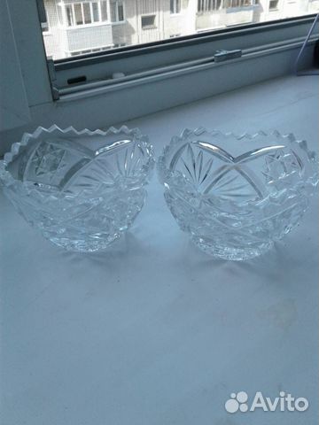 Хрустальная вазочка