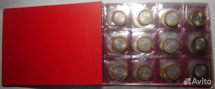 60 юбилейных монет в альбоме